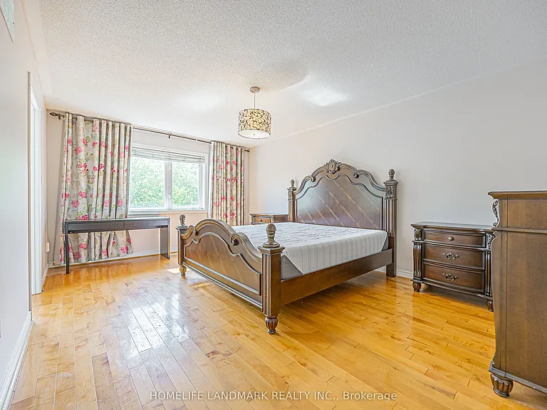 38 Romance Dr — Photo 20