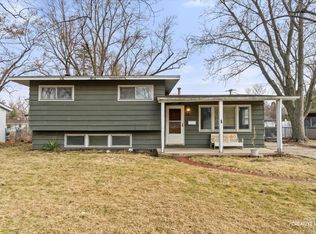 28 Seneca Dr, Montgomery, IL 60538