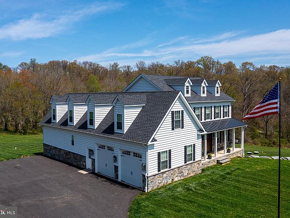 2nd image of 1296 Macton Rd