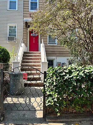 Rented by Dwell Residential Inc | media 10