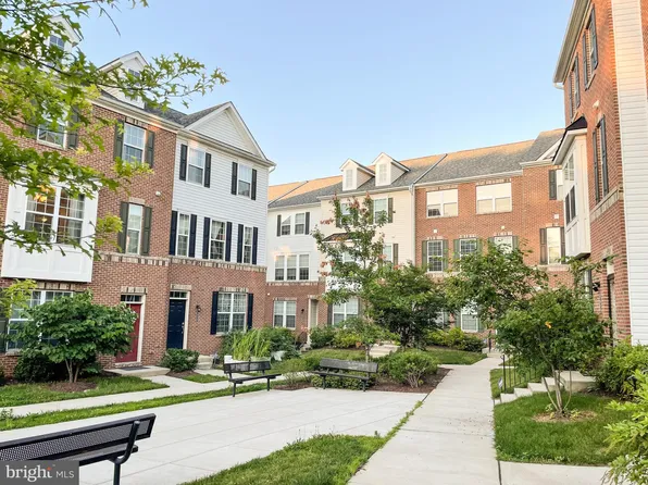 3541 Woodlake Dr Unit 13, Silver Spring, MD 20904