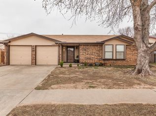 1429 NE 3rd St, Moore, OK 73160