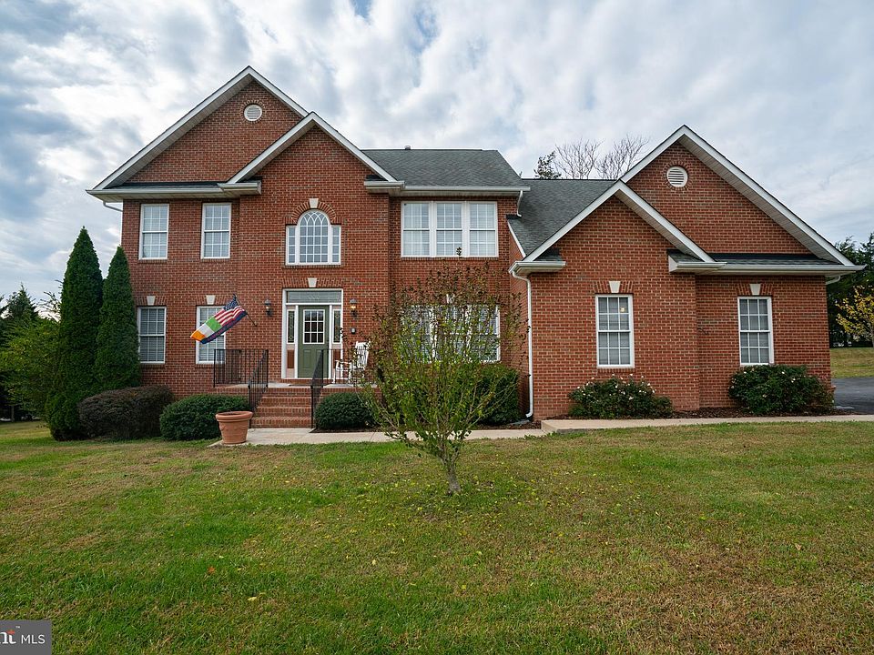 1st image of 10511 Big Horn Dr