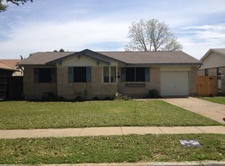 3900 Flamingo Way, Mesquite, TX 75150