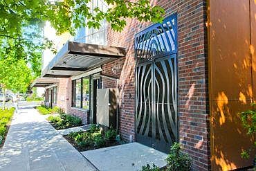 5th image of 2202 E Olive St Unit 311