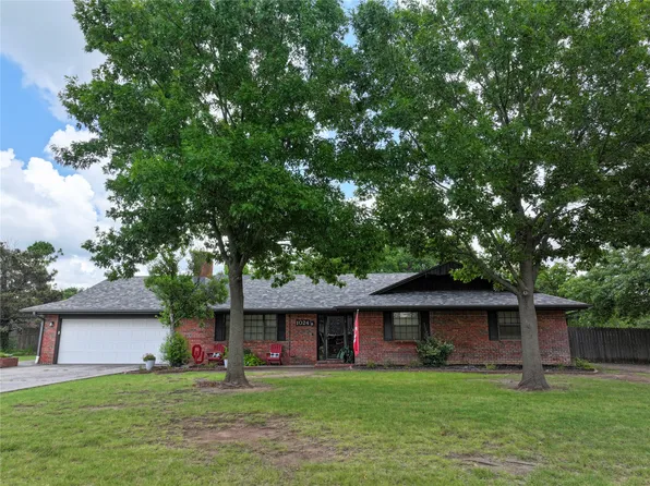 1024 Oak Dr, Sulphur, OK 73086
