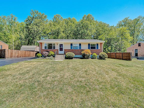 3rd image of 2725 Beaver Brook Rd