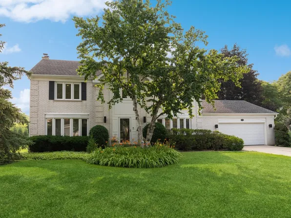 108 Augusta Dr, Deerfield, IL 60015