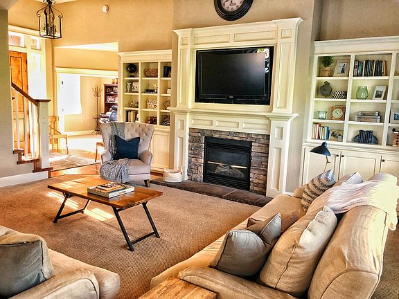 2nd image of 567 Eaglewood Dr