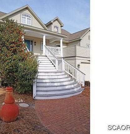 2nd image of 218 W Cape Shores Dr