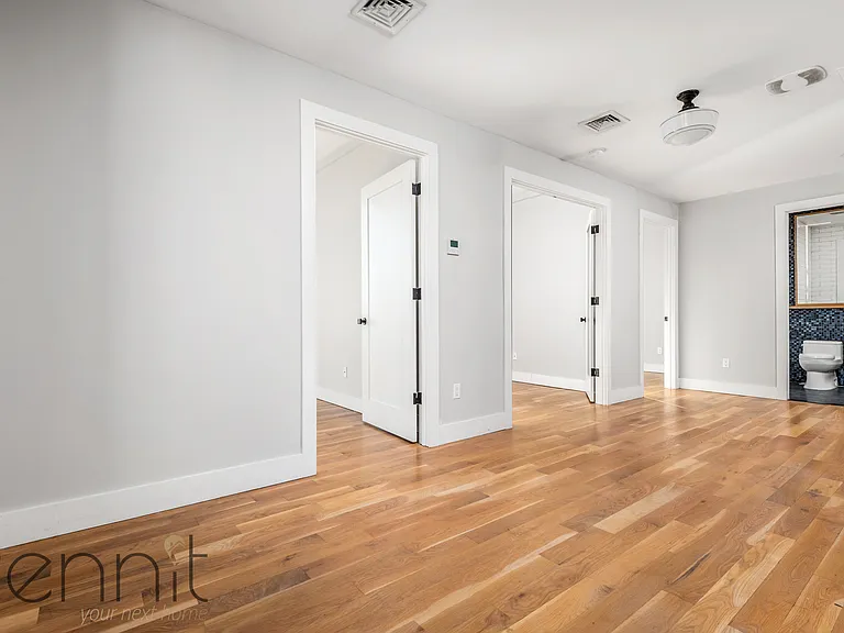 31 Debevoise St #12D — Photo 12