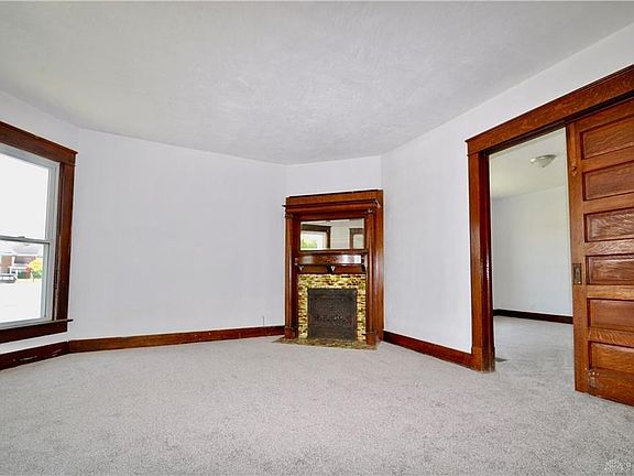 5th image of 320 Harrison Ave
