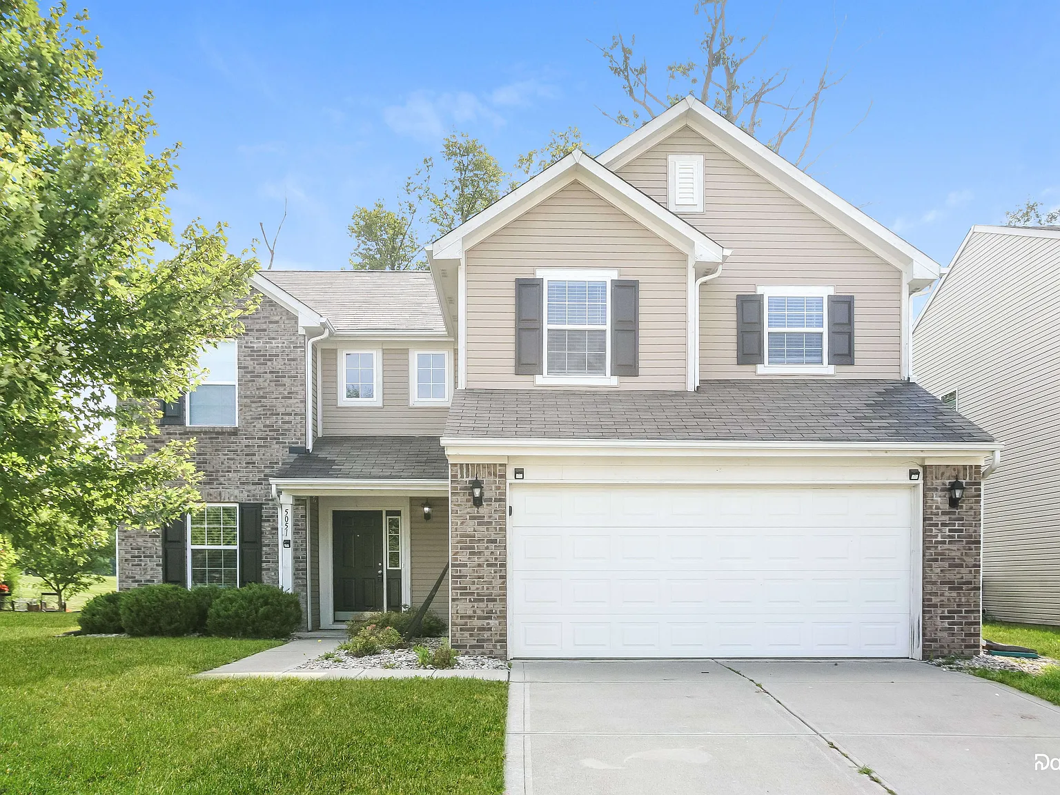 3 bed, 2.5 bath, 2226 sqft, $2,110 — Photo 1