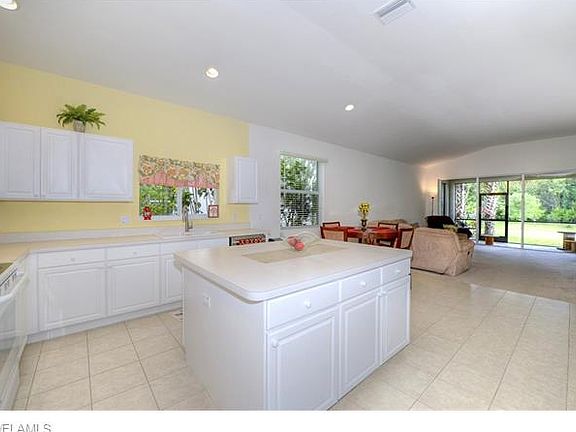 4th image of 15662 Angelica Dr