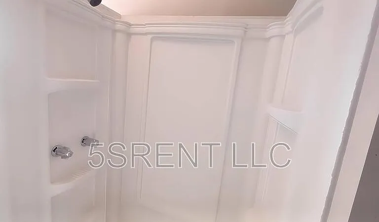 85 W 2nd St #4 — Photo 15