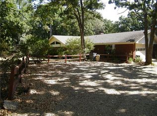 102 Hulan Dr, Kerens, TX 75144
