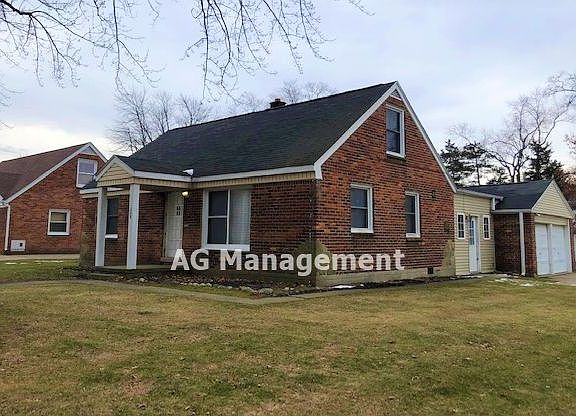 2nd image of 2040 Beverly Ave