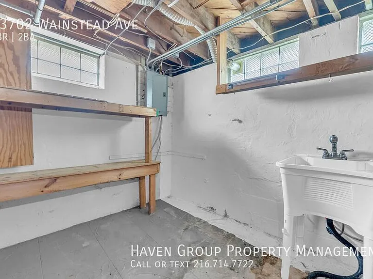 13702 Wainstead Ave — Photo 21