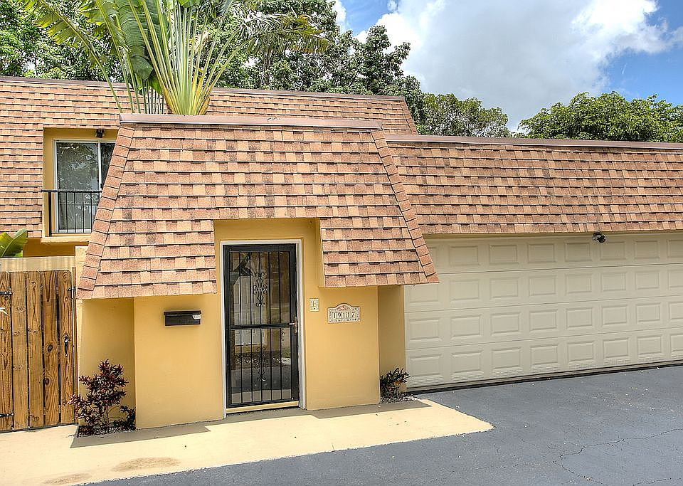 1st image of 19117 E Lake Dr