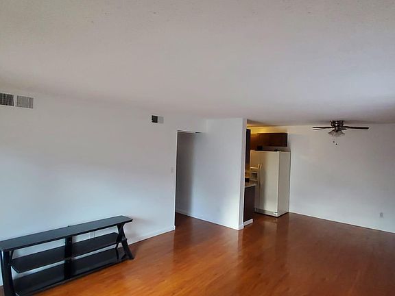 Living/Dining area