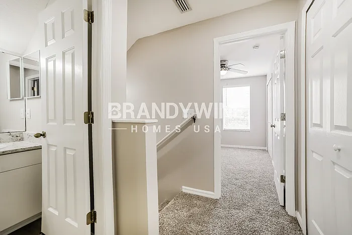 11105 Robin Lake Ct — Photo 9