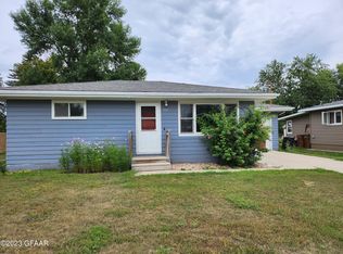 715 Booth Ave, Larimore, ND 58251