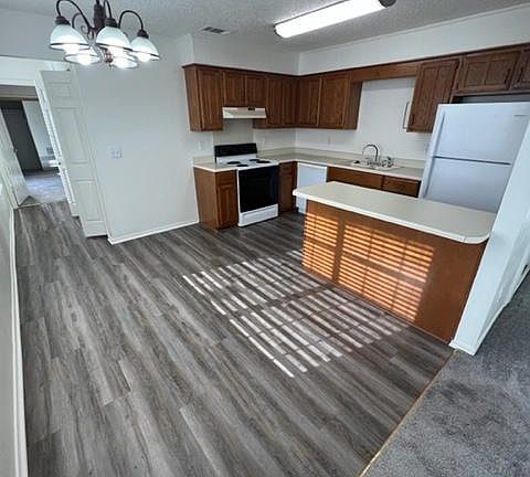 4th image of 1050 League St S APT 109