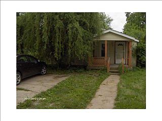 1st image of 119 E Johnson St