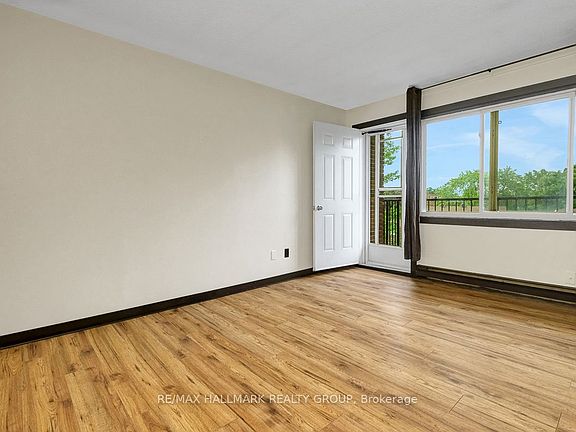 5th image of 2041 Arrowsmith Dr #401C