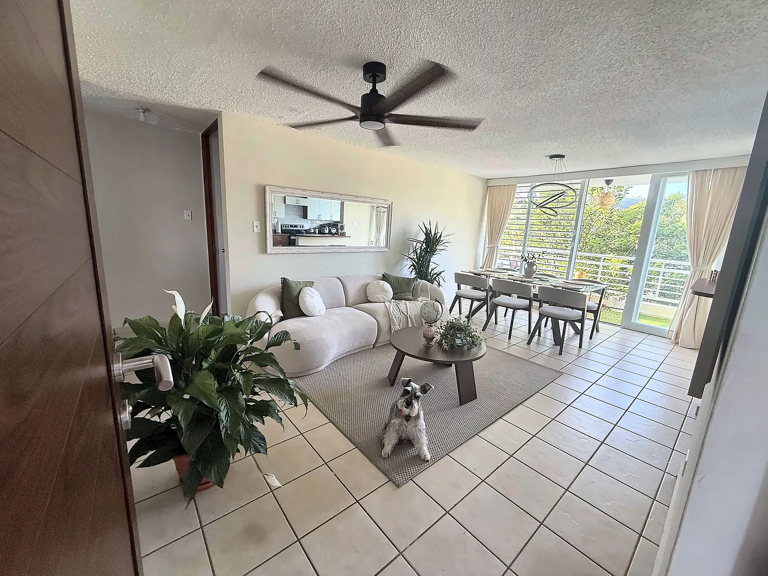3 bed, $1,500 — Photo 1