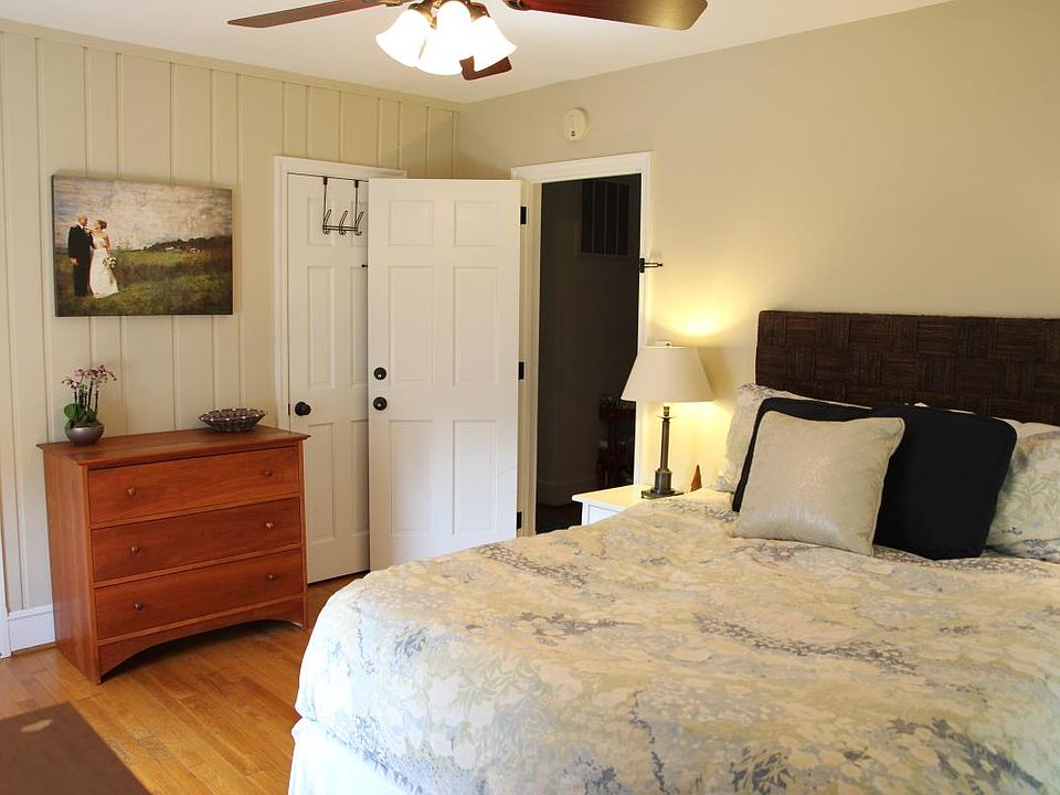 Bedroom #1