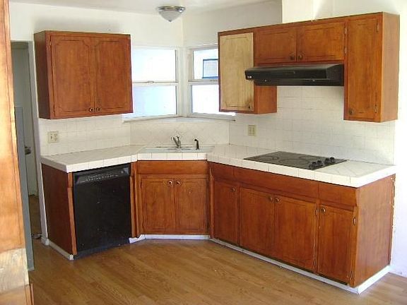 3rd image of 329 Avila Ct