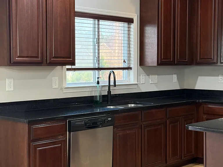 101 Silverspring Pl — Photo 16