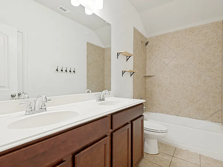 309 Acadia Ln — Photo 22