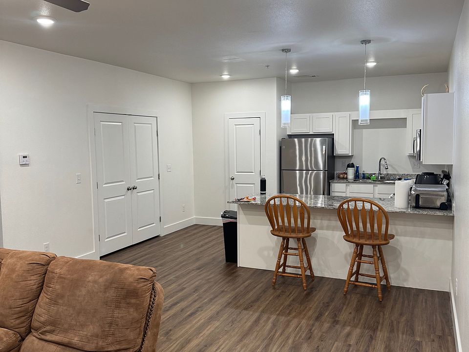 1st image of 7801 SW Starling Ln #14
