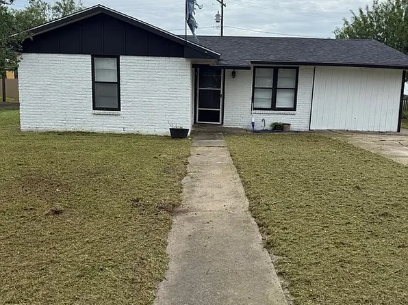 417 Redwood Dr, Mathis, TX 78368