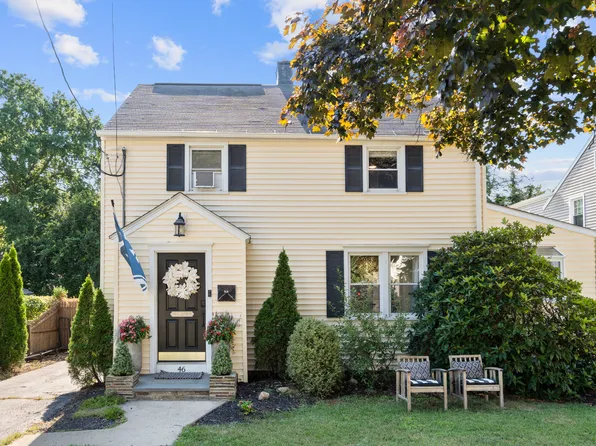 46 Parkway Drive, Stratford, CT 06614