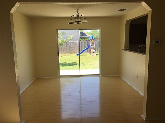 3rd image of 12230 Glendale Park