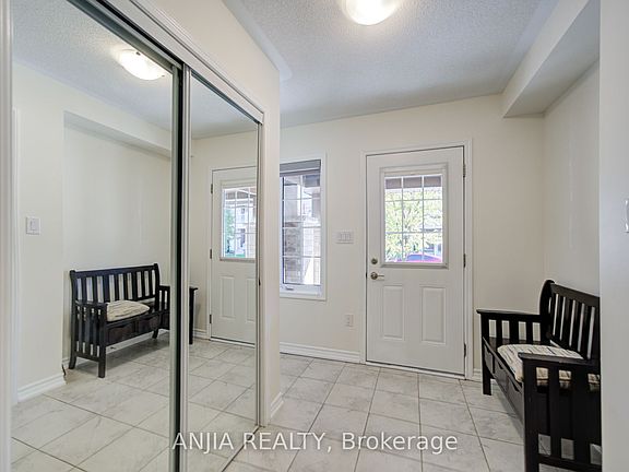 5th image of 24 Goldeye St