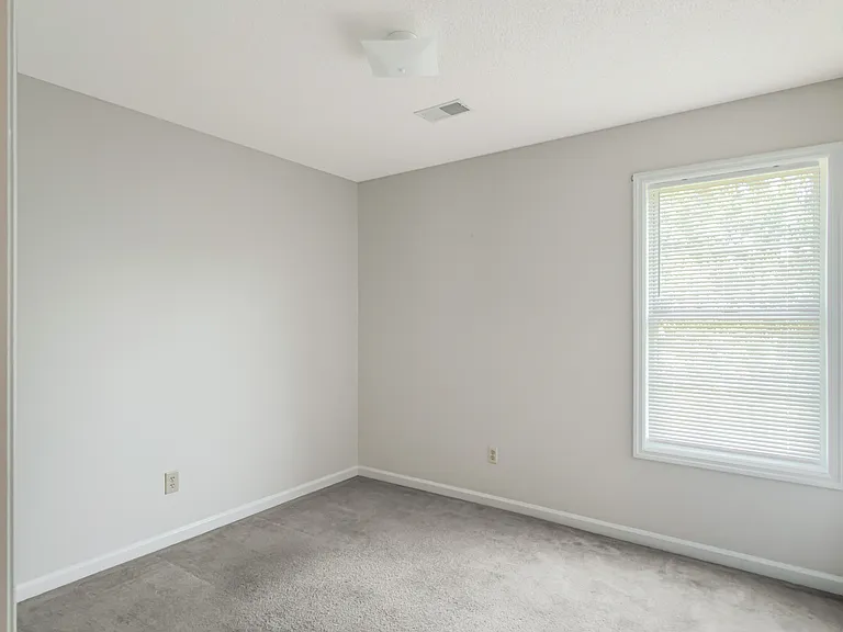 108 Heron Ln — Photo 33