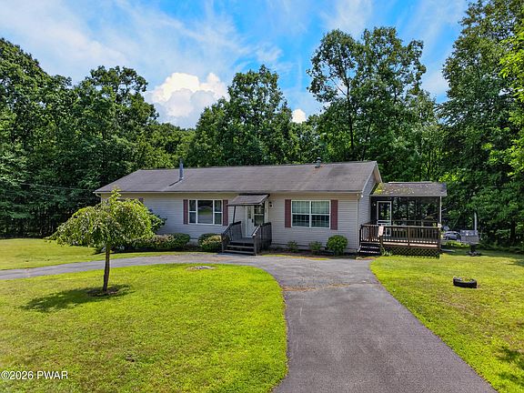 3rd image of 104 Waterwheel Rd