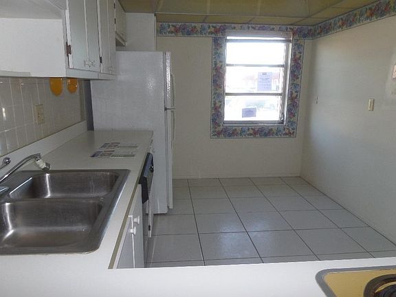 3rd image of 5775 Fernley Dr W APT 96