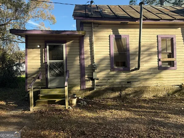 1712 Martin Luther King Dr, Waycross, GA 31501