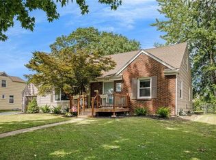 204 W Rainbow Ln, Kansas City, MO 64114