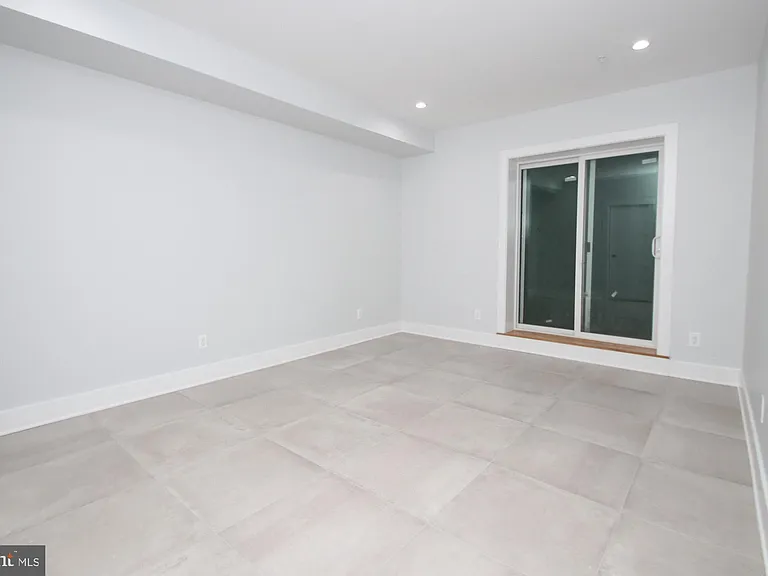 810 N Uber St #2 — Photo 27