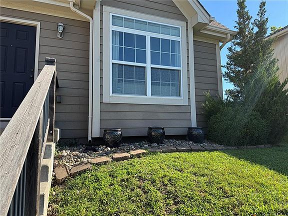 2nd image of 8308 NE 116th St