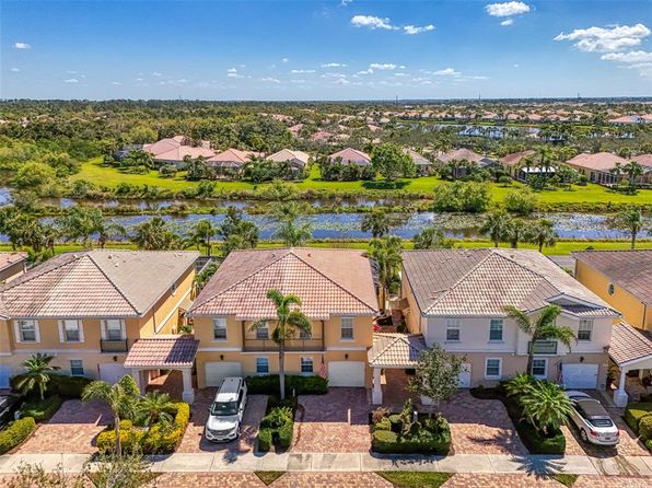 1649 Burgos Dr, Sarasota, FL 34238