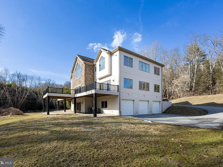 115 Bullock Rd — Photo 48