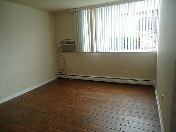 3rd image of 9512 Glenlake Ave APT 127