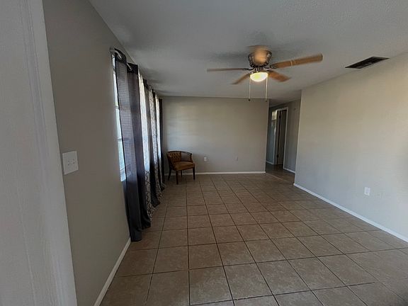 4th image of 10741 Queens Rd